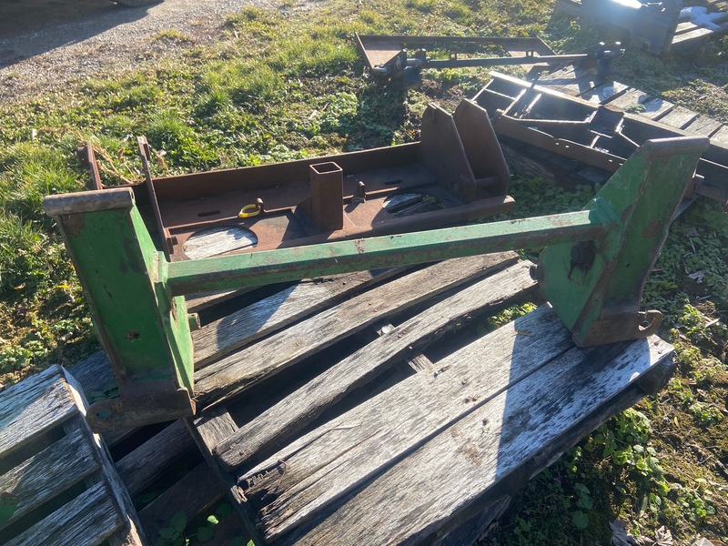 Attachments  John Deere Adapter Plate Photo